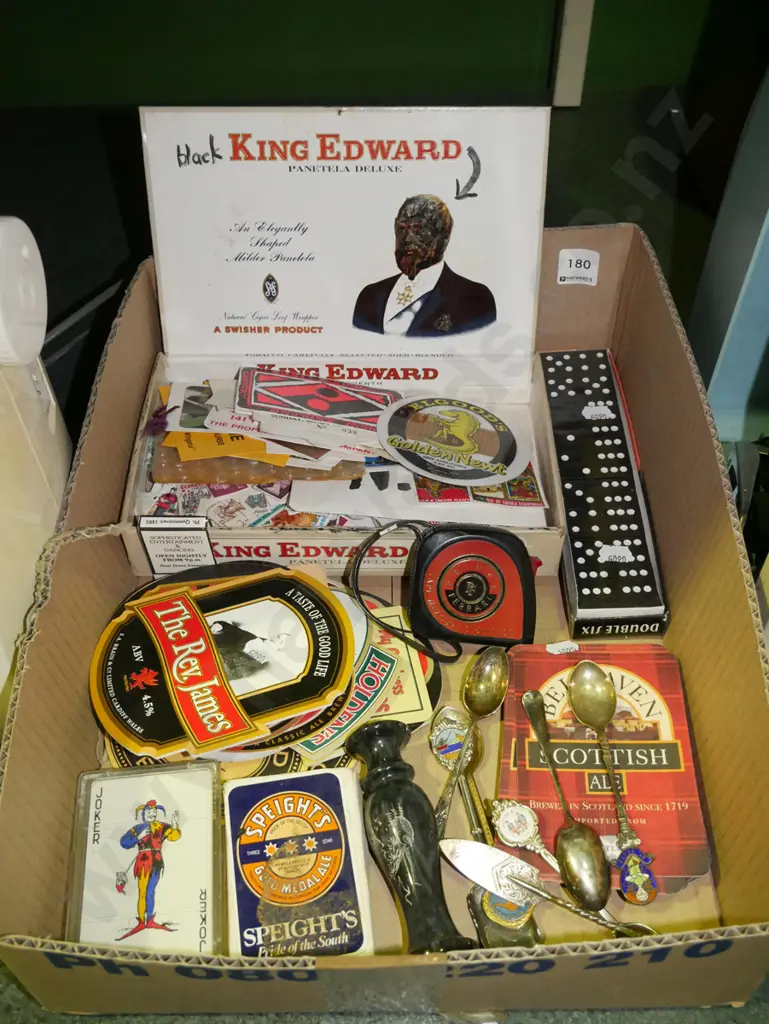 box; cards, coasters, dominoes etc Image 1++