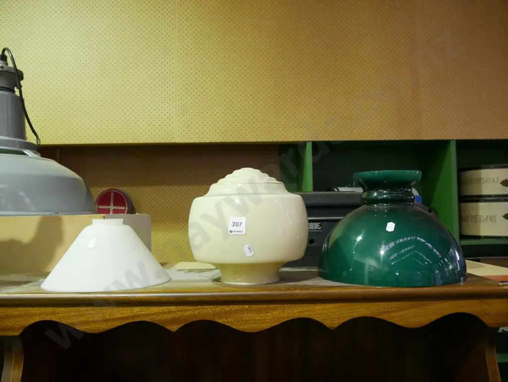 3x glass light fittings Image 1++