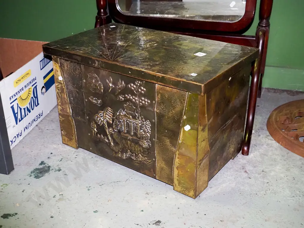 beaten brass wood box Image 1++