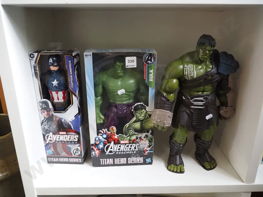 3x action figurines Tallest H-350 Image 1++