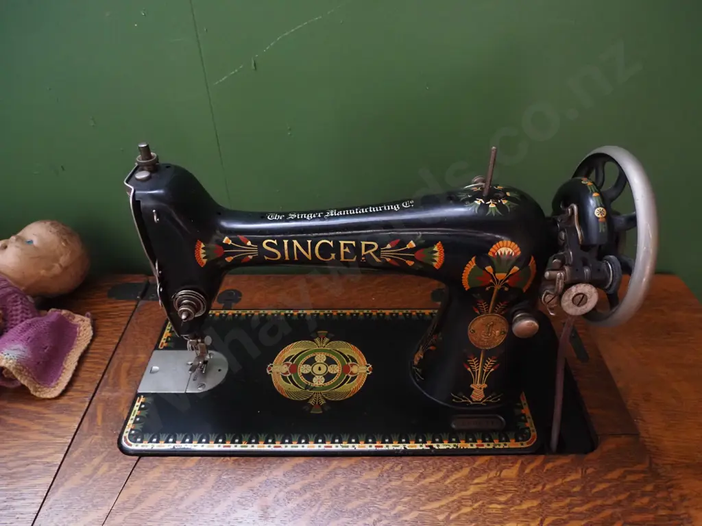 Singer treadle sewing machine -  original belt, good condition for age Image 1++