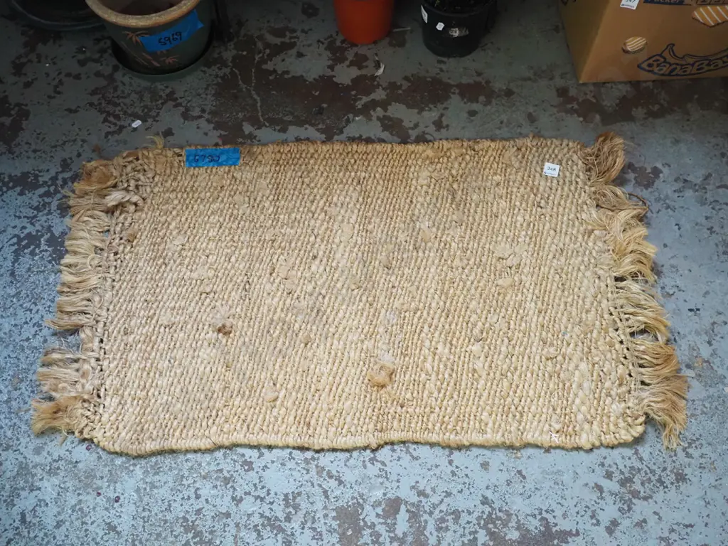 small seagrass floor mat L-820 W-550 Image 1++