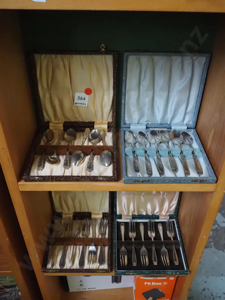 2x shelves of cased cutlery - red dots Image 1++