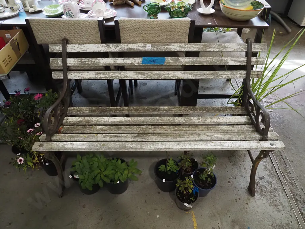 cast iron ended garden bench seat Image 1++