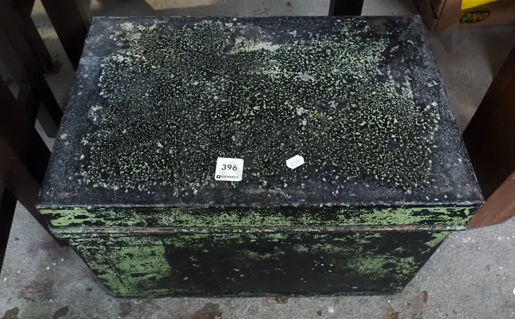 vintage deed box Image 1++