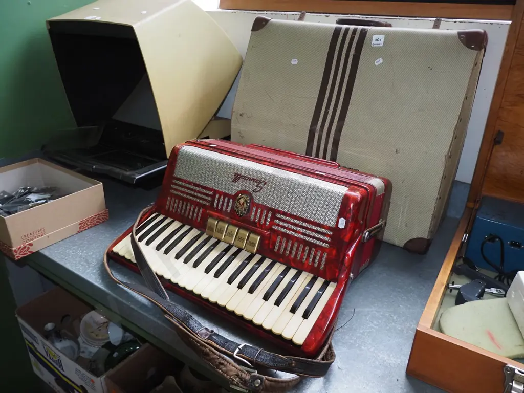 Scandalli piano accordion and carry case Image 1++