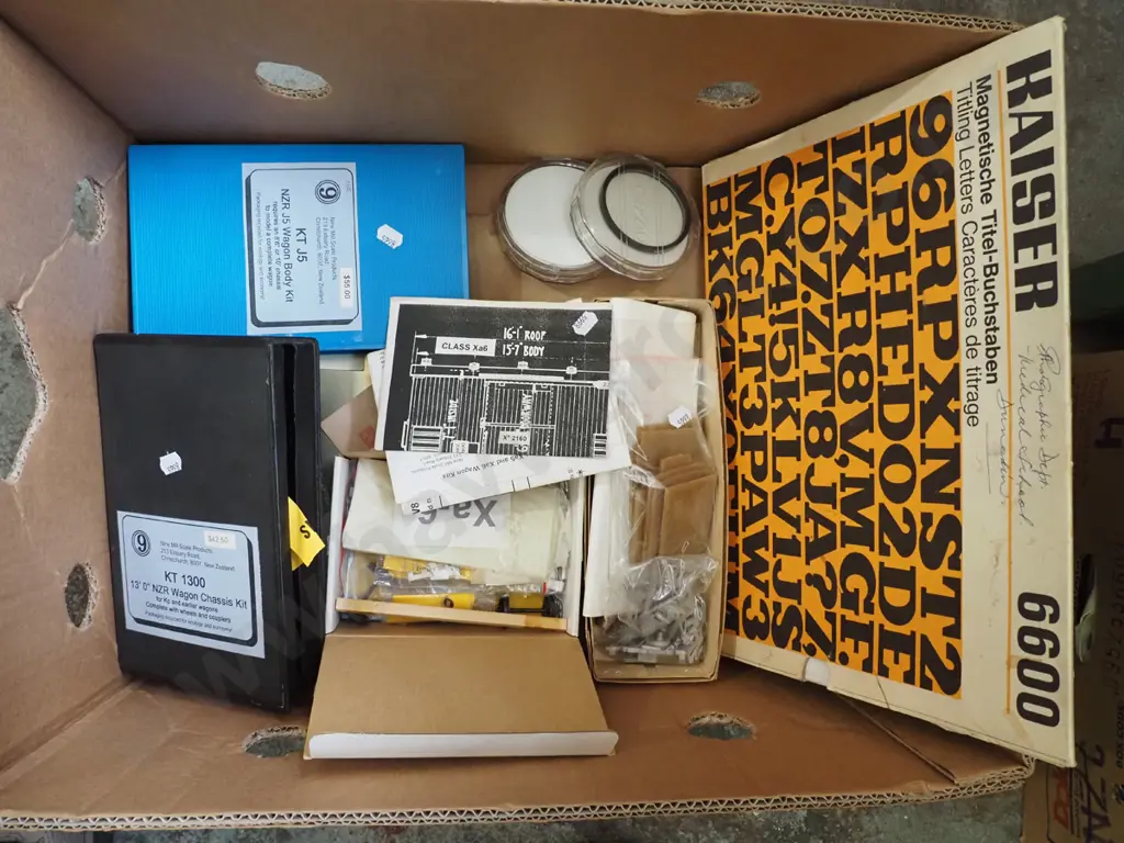 model train wagon body kits, titling letters etc Image 1++