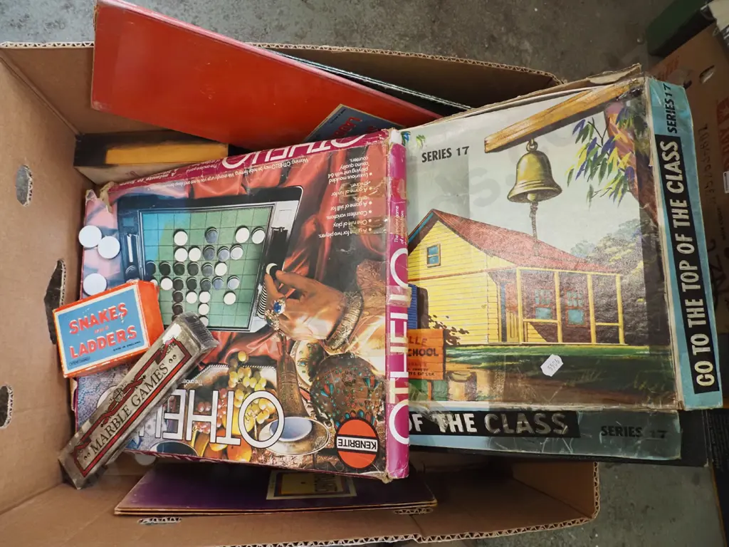 box of board games Image 1++