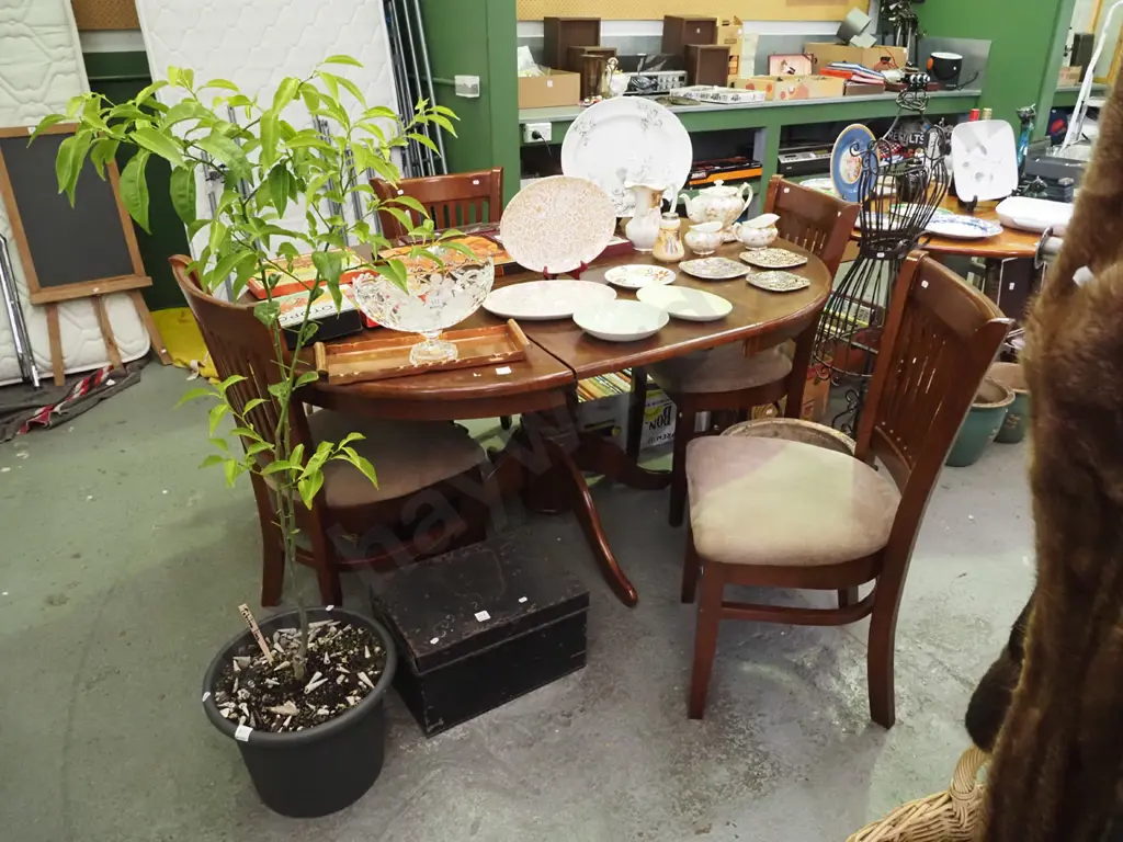 extending rubberwood dining table with 4 matching upholstered chairs H-750 W-1500 D-1070 Image 1++