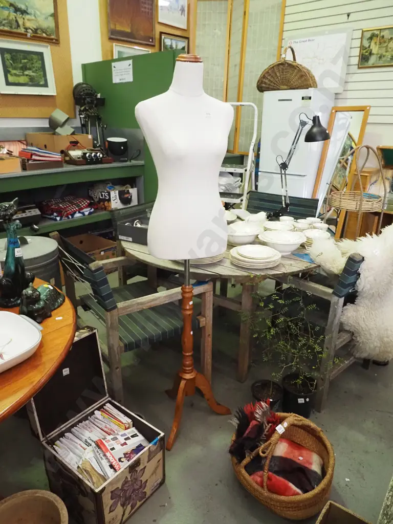 female mannequin on turned wooden stand Image 1++