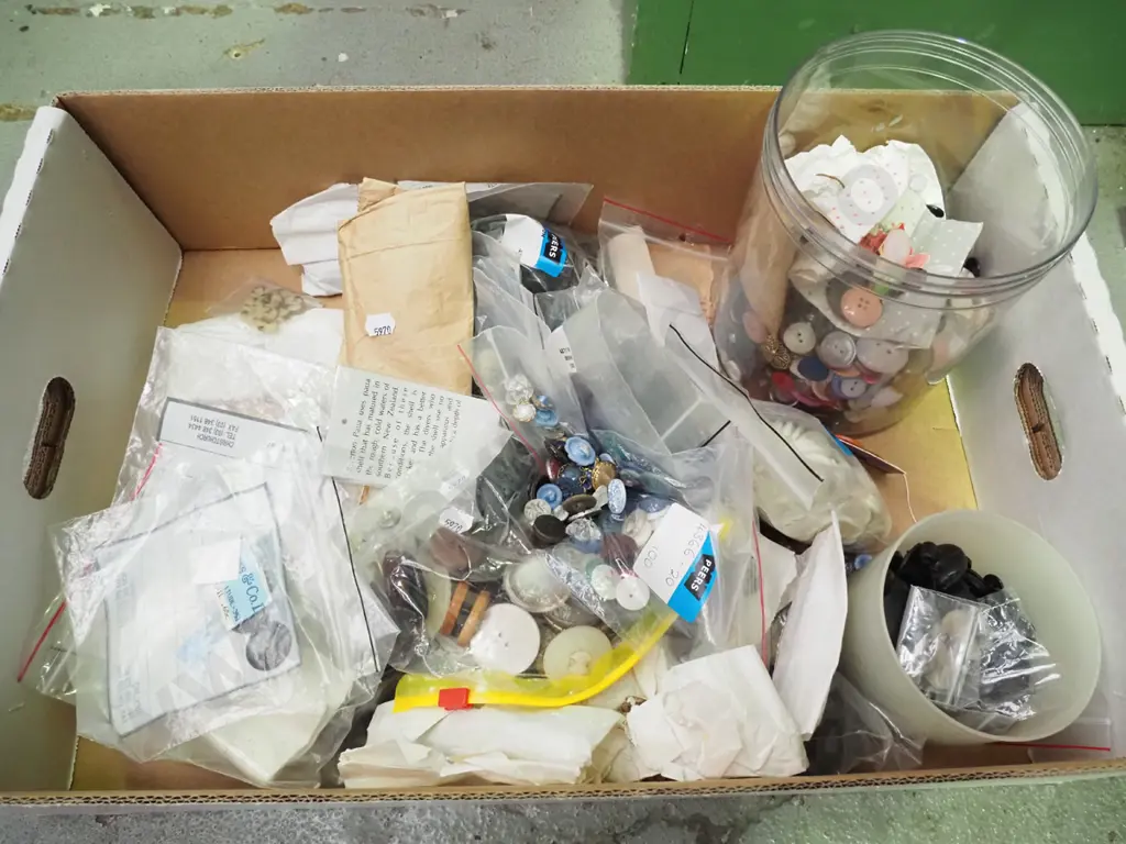 box of various buttons Image 1++