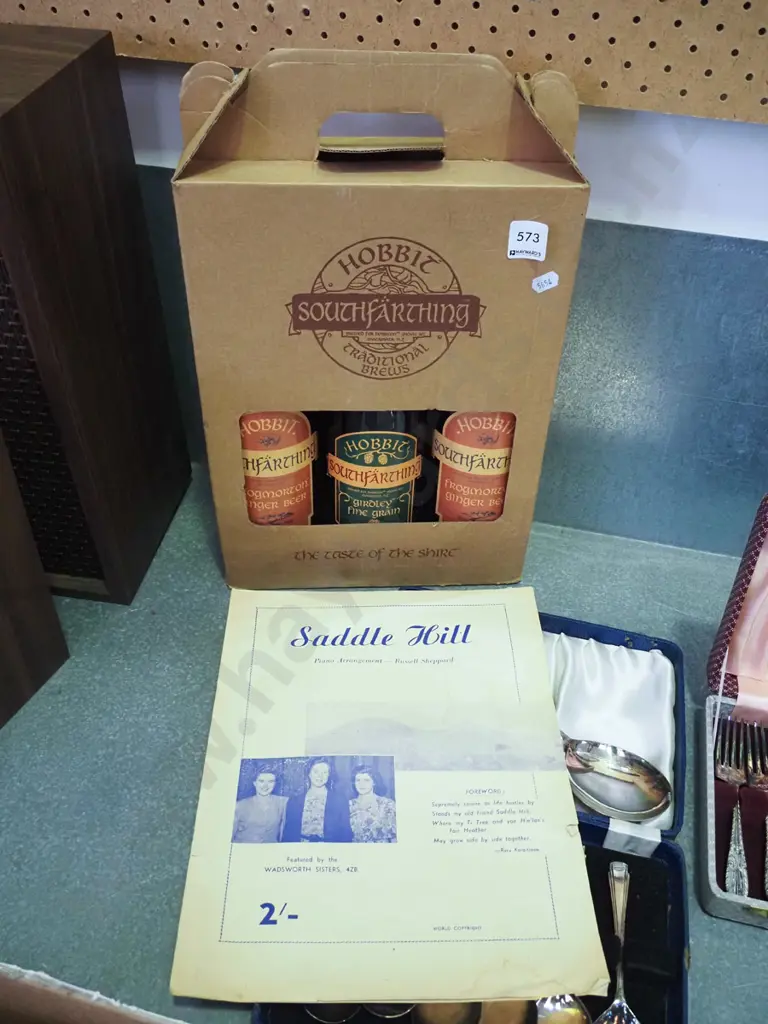 presentation set of Hobbit South Farthing traditional brews, Saddle Hill sheet music Image 1++