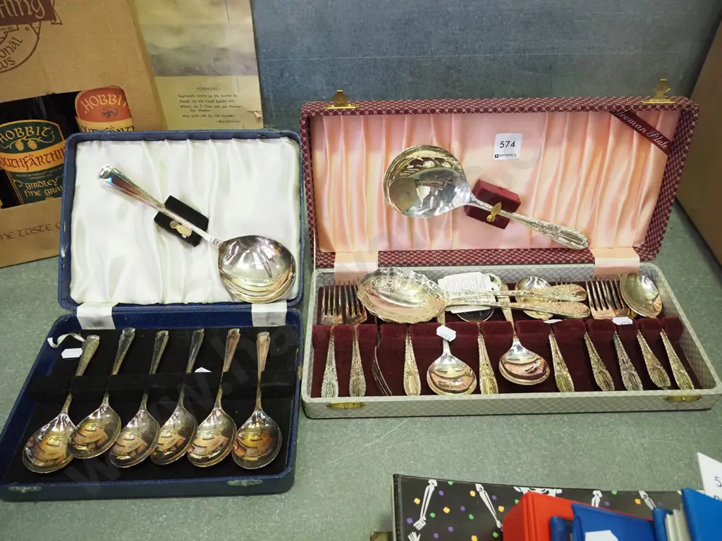 2x sets of plated cutlery Image 1++