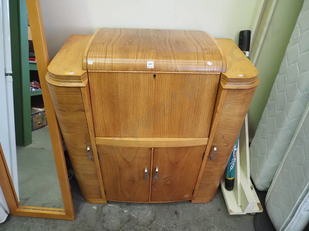 deco drinks cabinet (alcohol and glasses not included) Image 1++