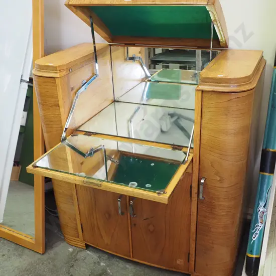 deco drinks cabinet (alcohol and glasses not included)