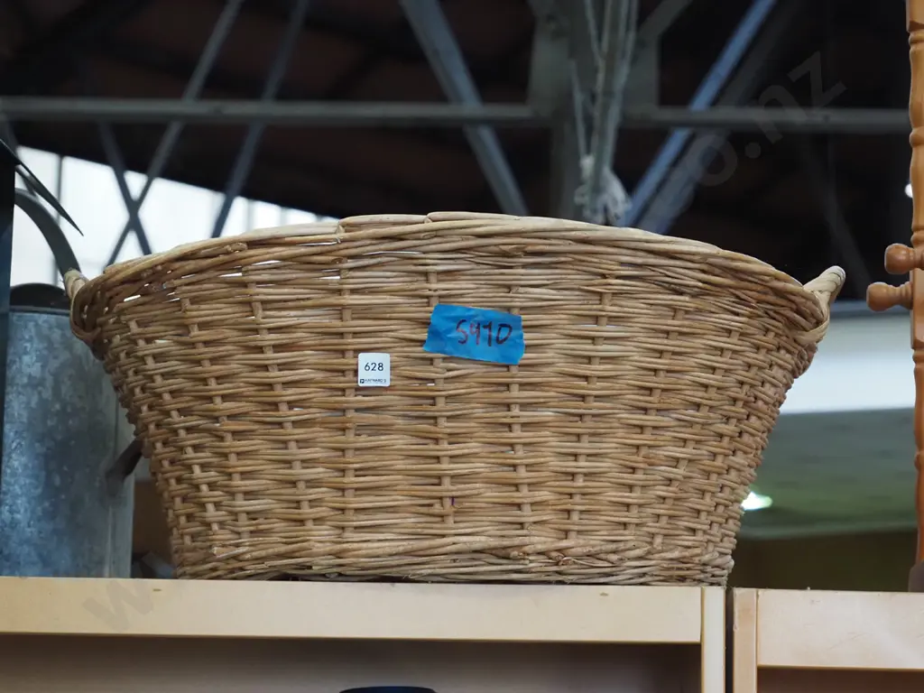 cane laundry basket Image 1++