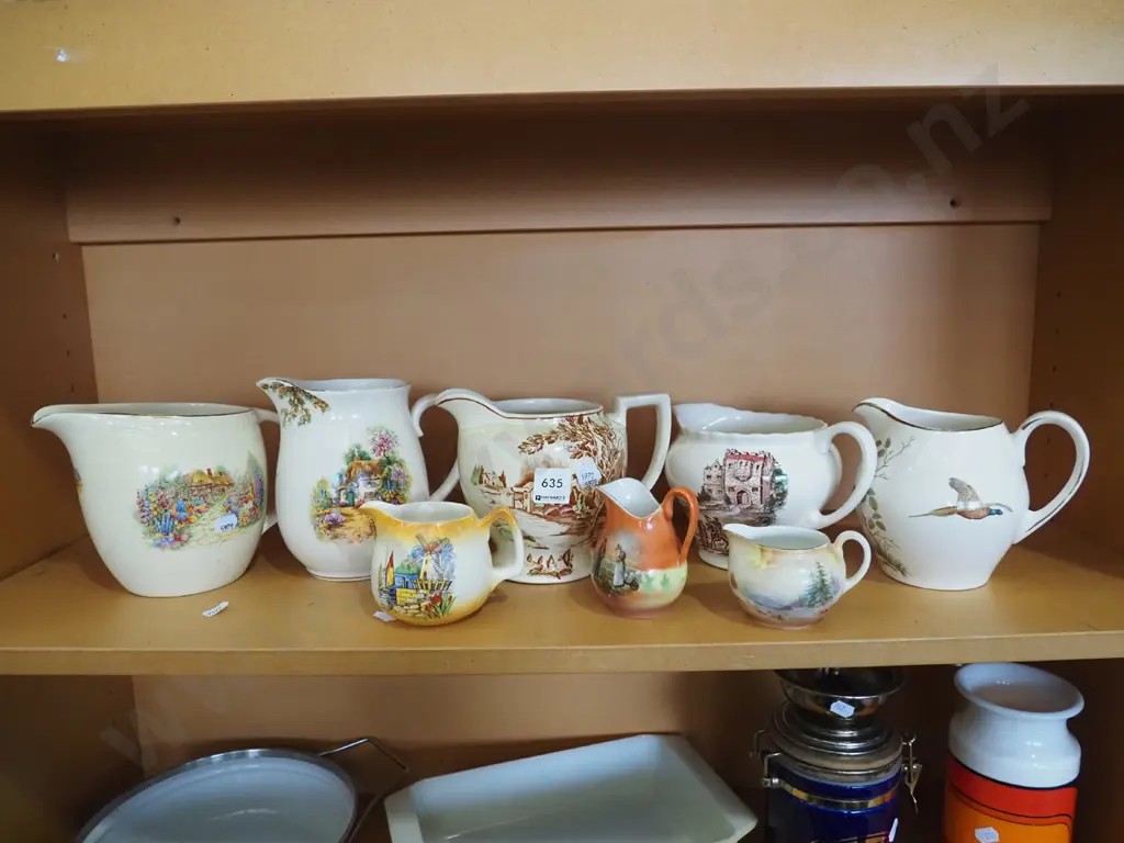 ceramic jugs Image 1++