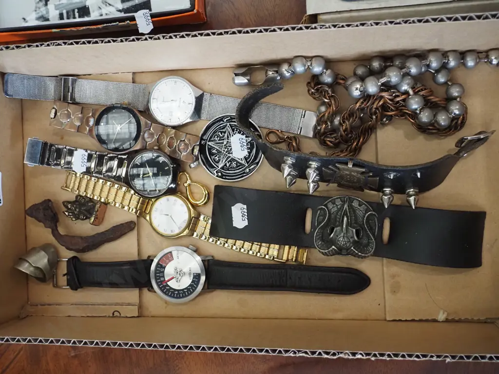 box of wristwatches Image 1++