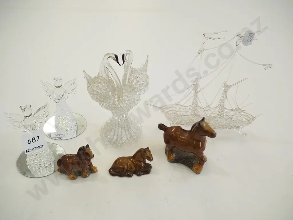 glass figurines, 3 Wade horses Image 1++