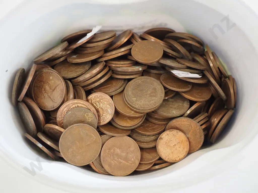 tub of coins Image 1++