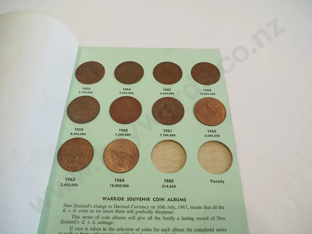 3x coin sets Image 1++