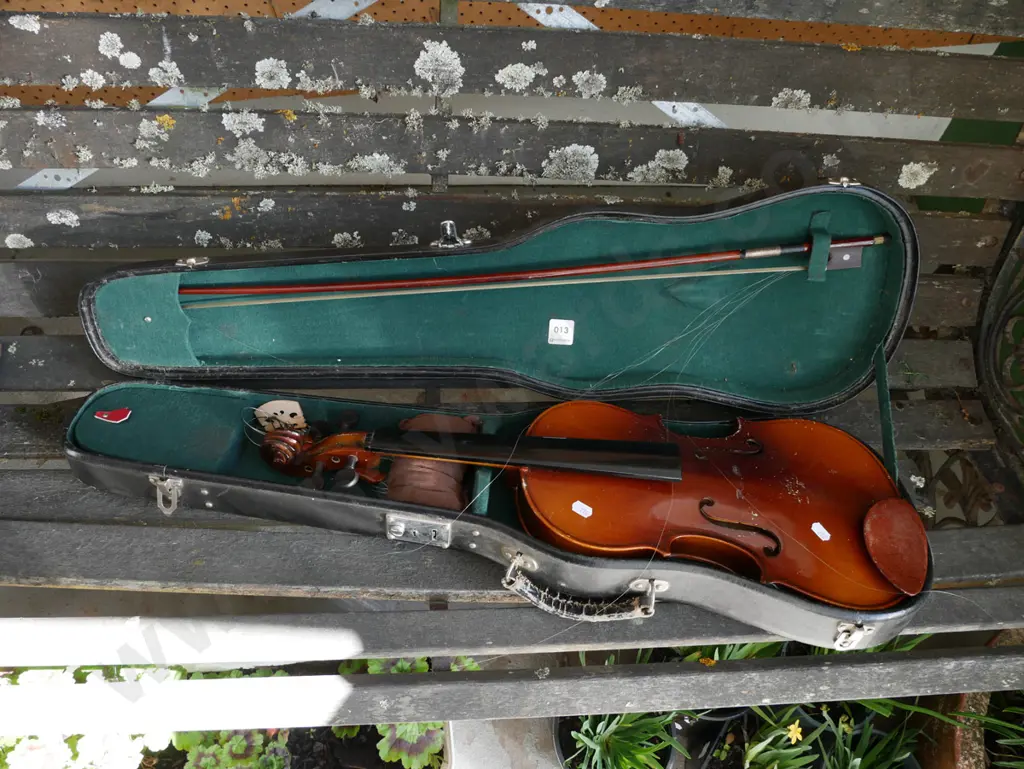 vintage viola in case with bow Image 1++