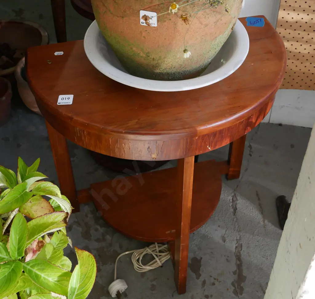 small half round table Image 1++
