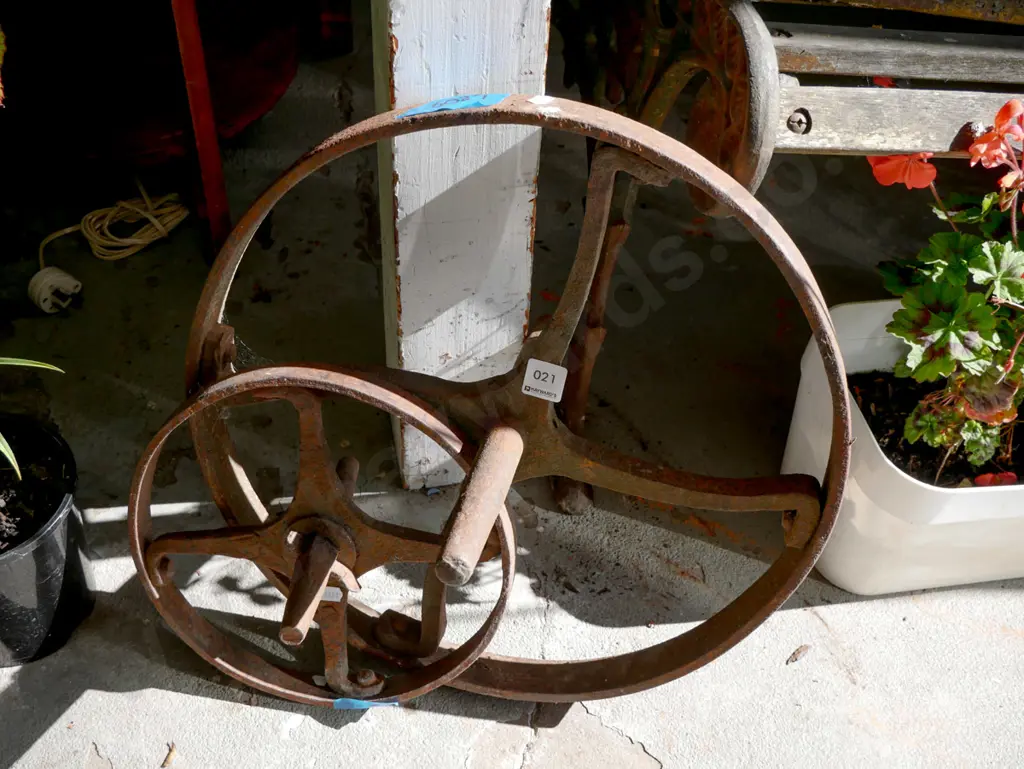 2x vintage wheelbarrow wheels Image 1++