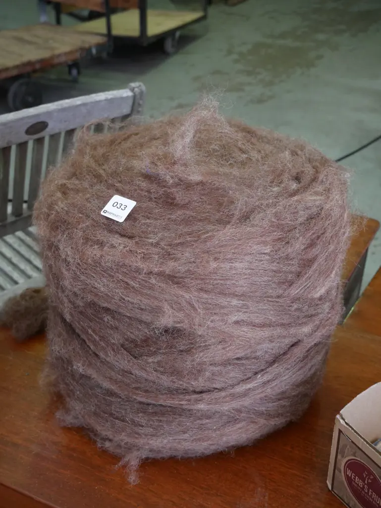bale of carded wool Image 1++