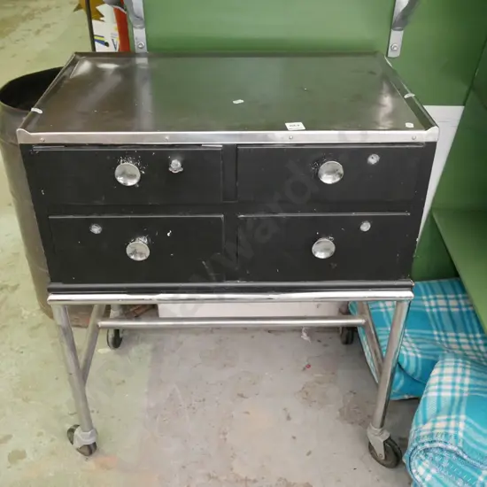  metal and wood dentist's cabinet - lockable - key in office