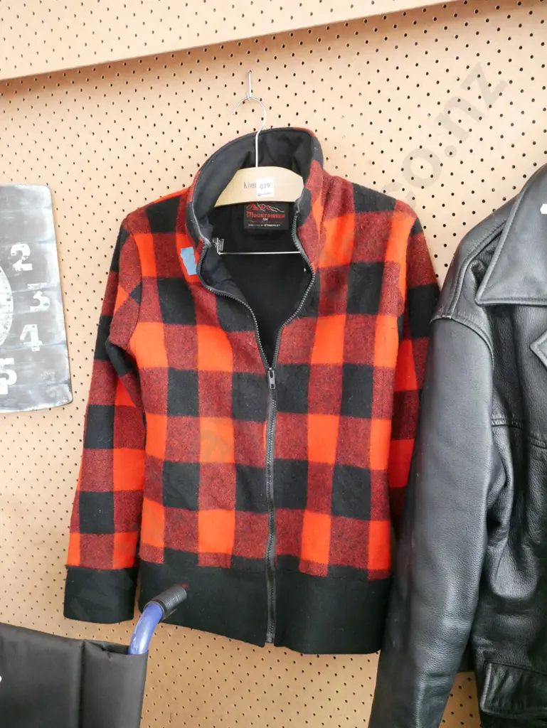 small Mountaineer red checked bush shirt Image 1++