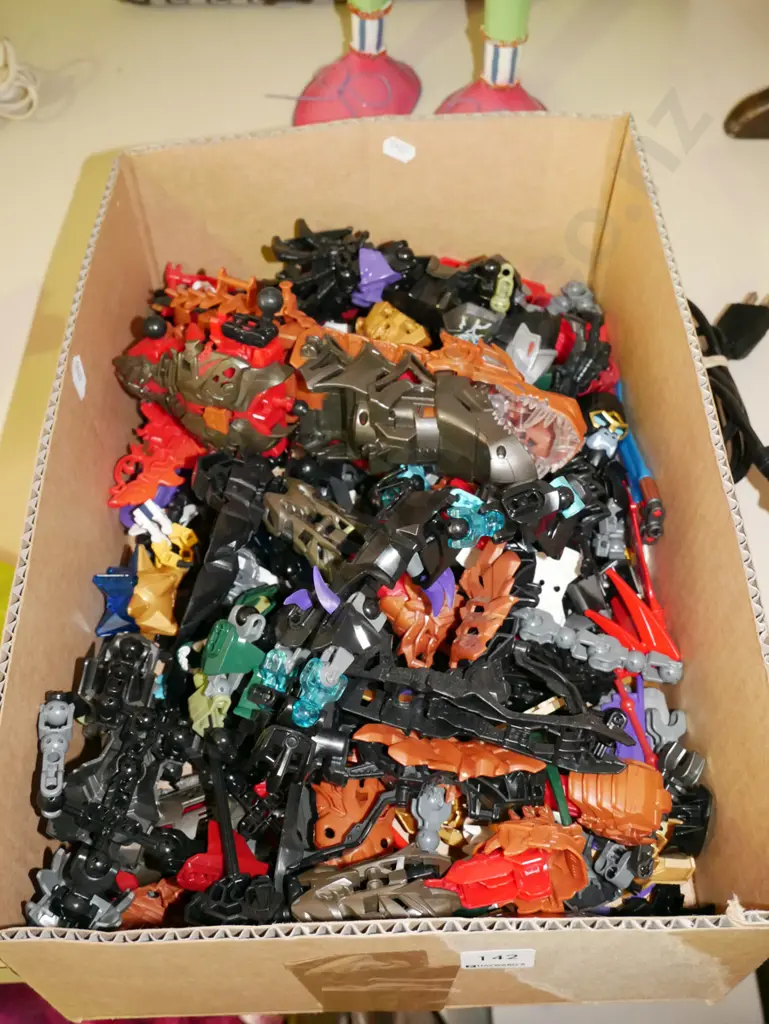 box of Lego bionicles Image 1++