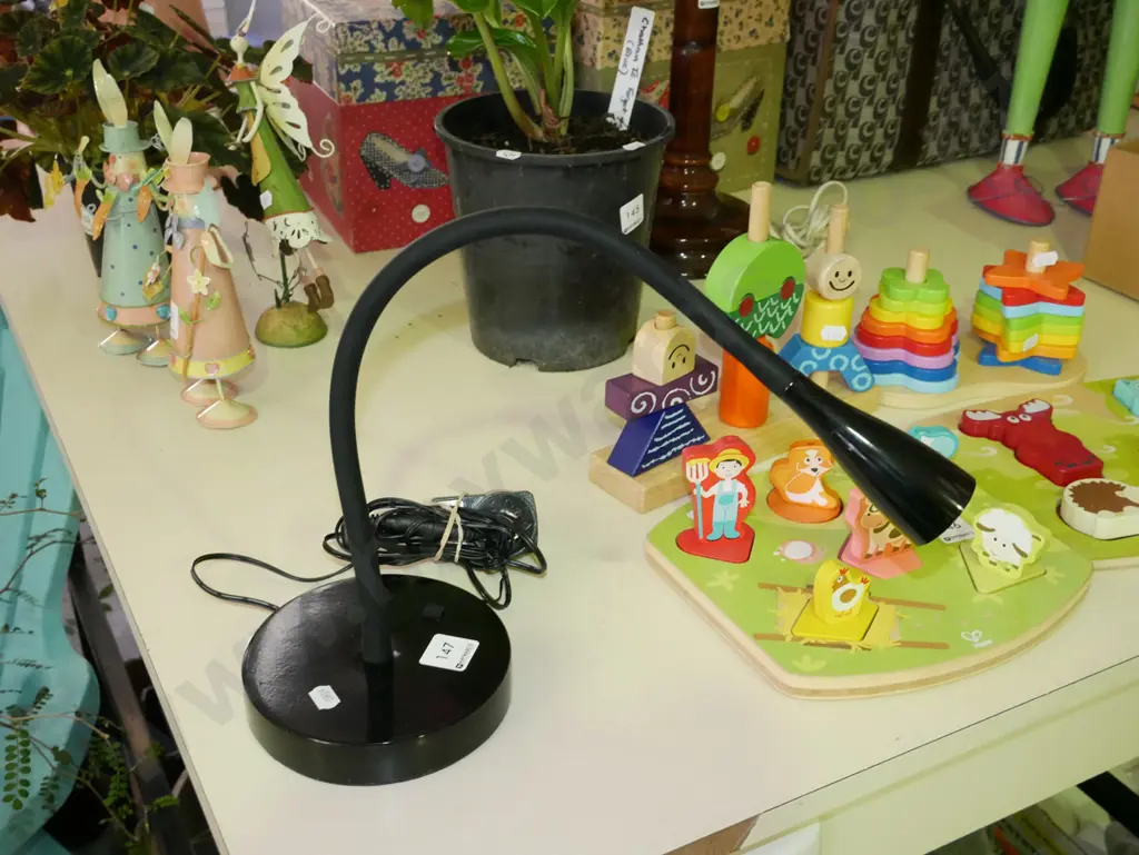 LED desk lamp Image 1++