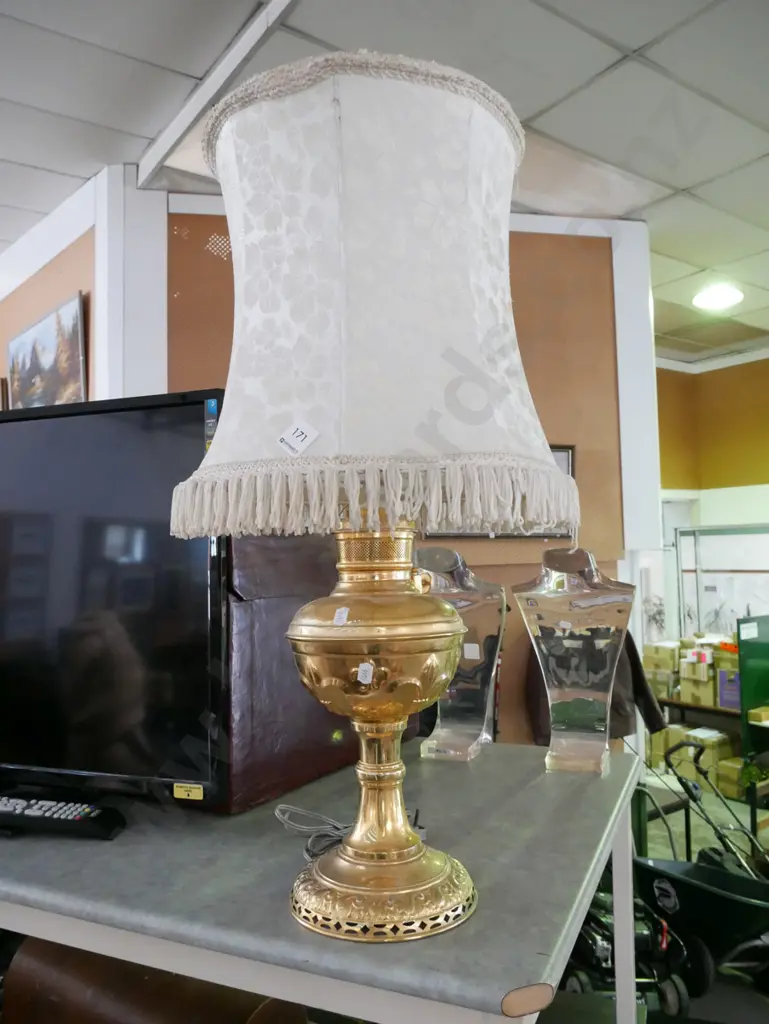 brass based table lamp H-650 Image 1++