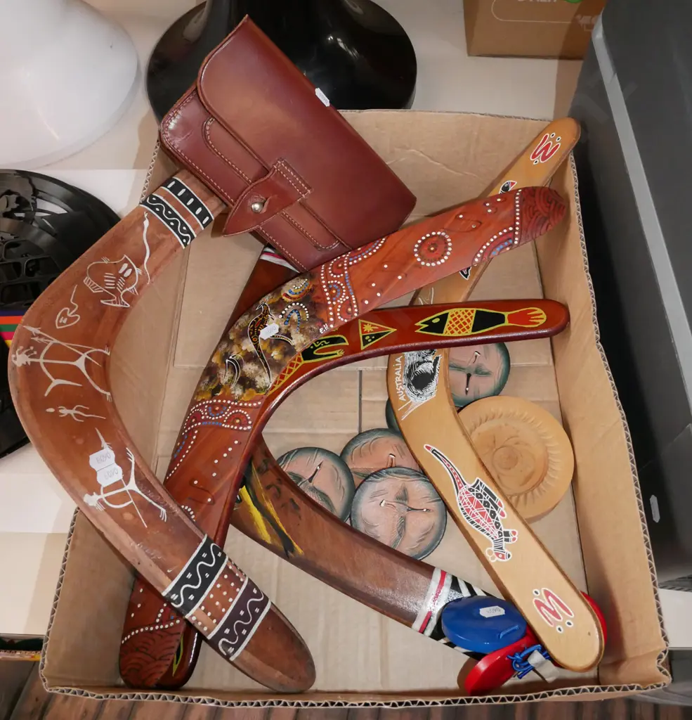 leather bicycle handle bar bag, boomerangs, maracas etc Image 1++