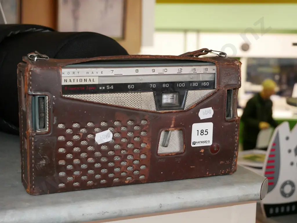 early National portable transistor radio - As Is No Returns Image 1++