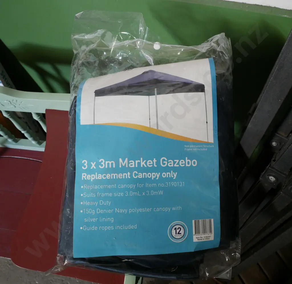 3x3m market gazebo - some rust and pitting - cover as new Image 1++