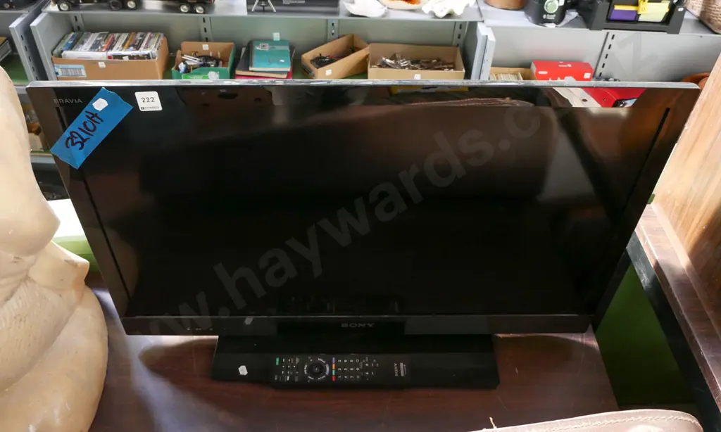 Sony Bravia 32" TV missing battery cover on remote Image 1++