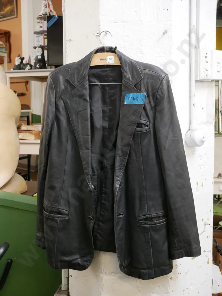 black leather jacket - no size Image 1++
