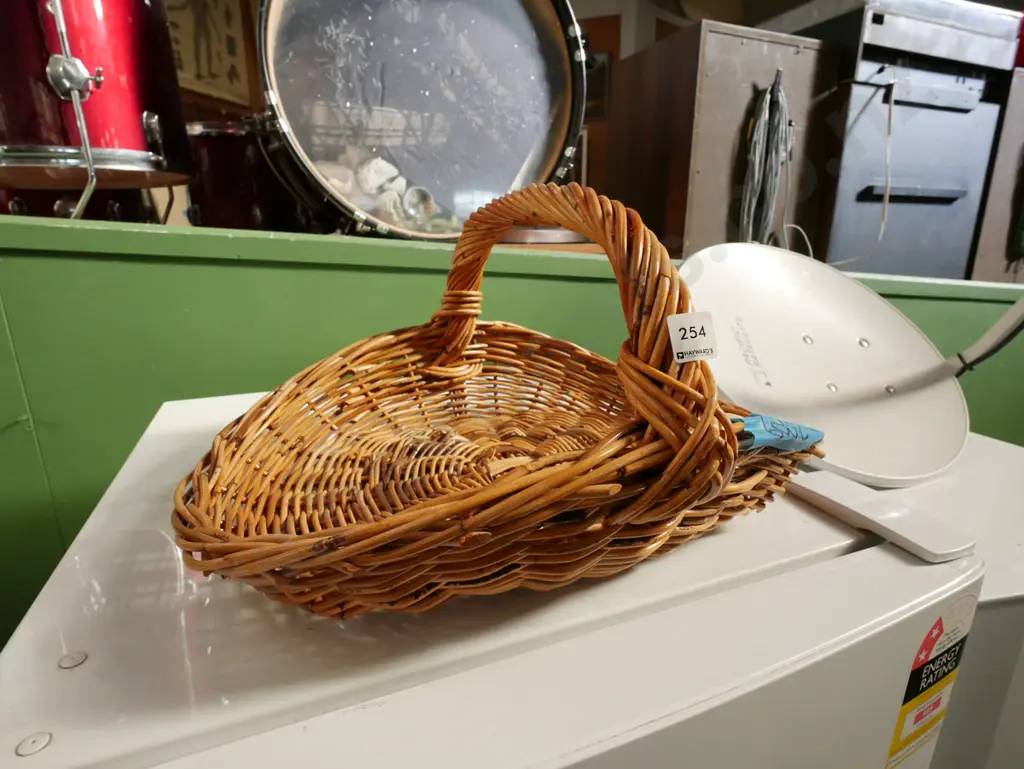 cane basket Image 1++