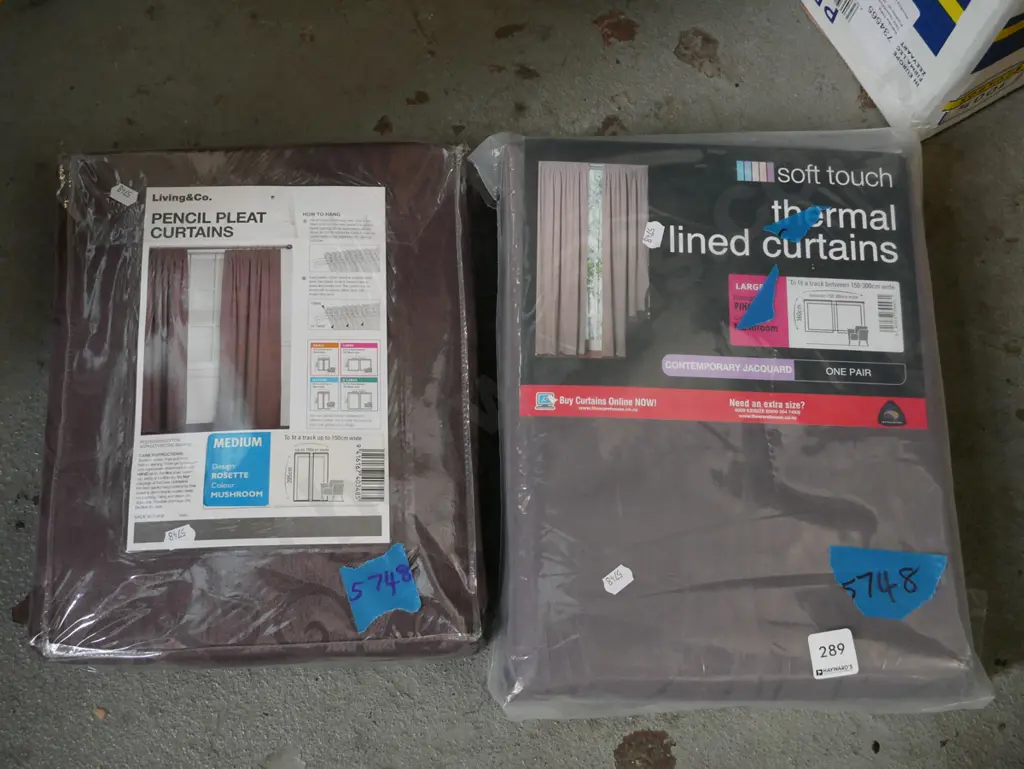 2x as-new curtains Image 1++