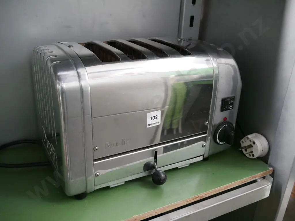 Dualit 4 slice toaster Image 1++