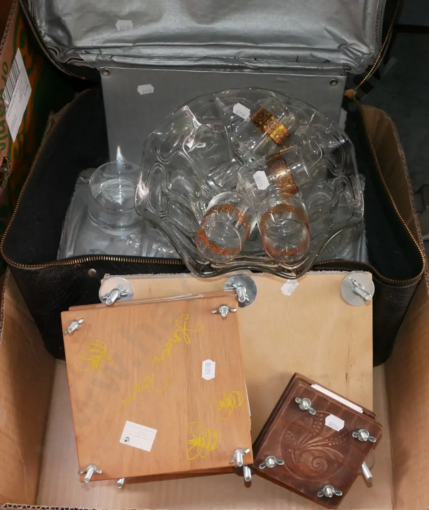 box; flower pressers, small vinyl suitcase, glass items Image 1++