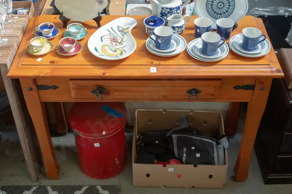 single drawer pine hall table H-800 W-1150 D-450 Image 1++