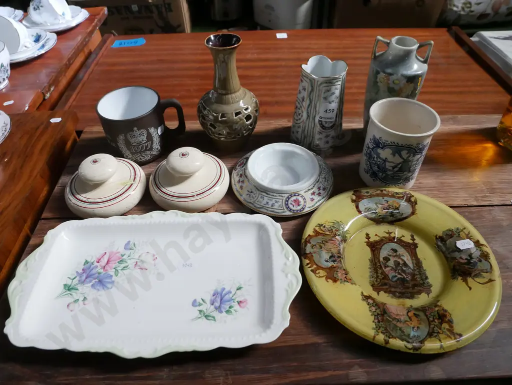 vases, glass plate, sandwich plate, 2x ceramic paperweights Image 1++