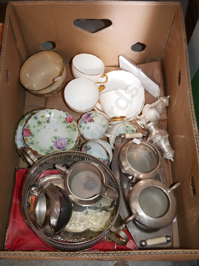 box; plated ware, saucers, cups etc Image 1++