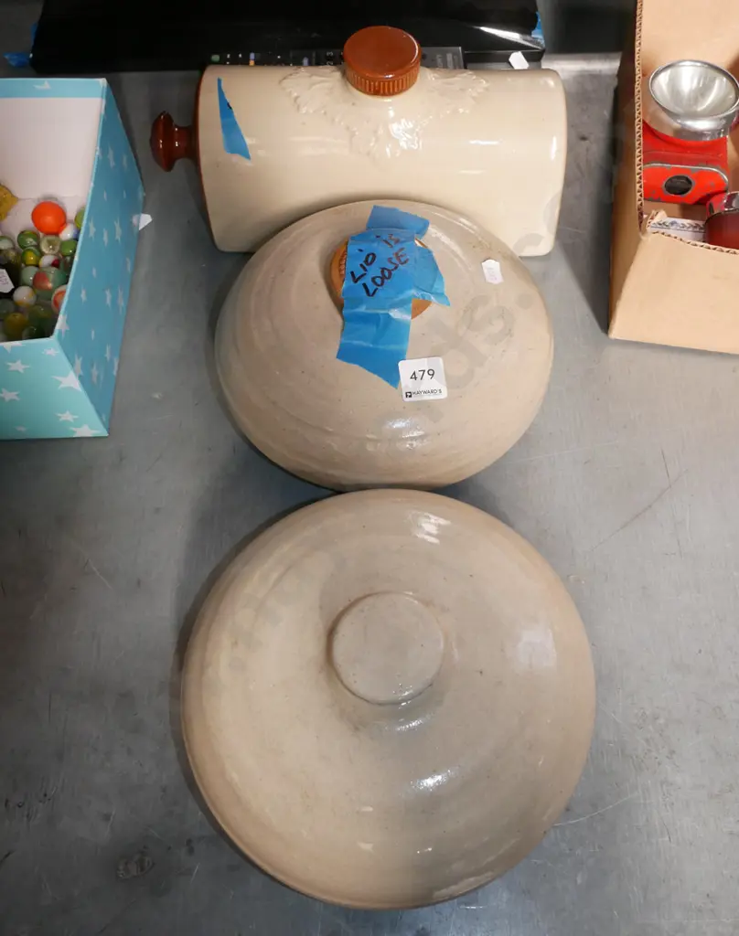 3x stoneware hot water bottles Image 1++