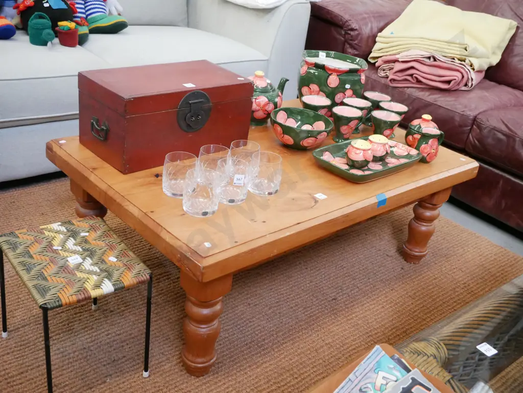heavy macrocarpa coffee table H-380 W-1100 D-670 Image 1++