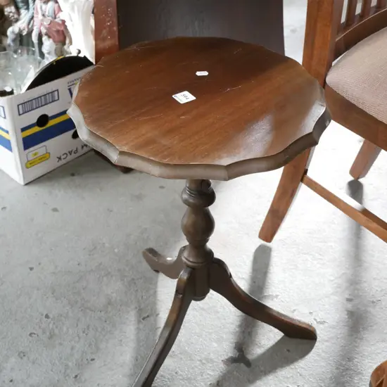 wine table