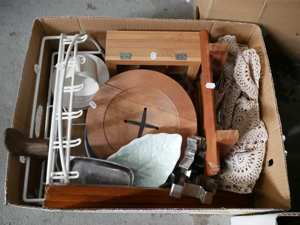 box; chopping board, shoe last, retro plastic wire cup rack, wooden storage box etc Image 1++